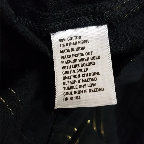 Crown & Ivy Black Blouse with Gold Shimmer Subtle Stripes Size Medium - Picture 7 of 7